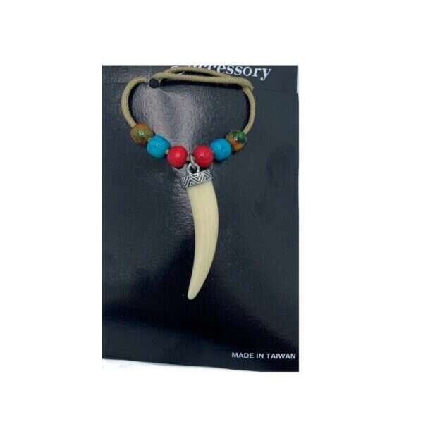 Halsband vit tand