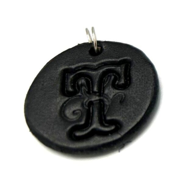 Svenskt Handarbete - Hänge till halsband - Old English