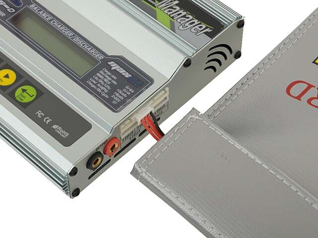 (18x23 cm) LiPo Guard - Safety Battery Charging/Storing Medium Bag