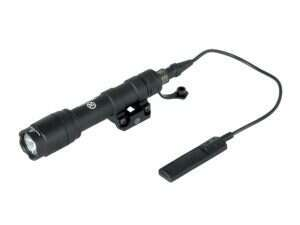 Tactical Flashlight v600 - black [WADSN]