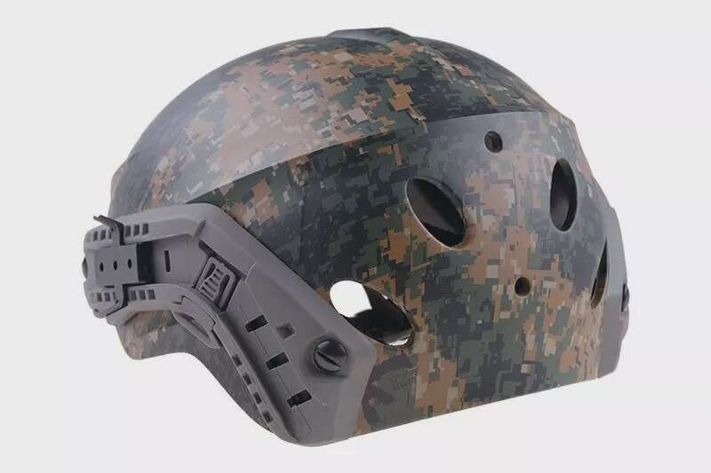 SFR helmet replica - Digital Woodland