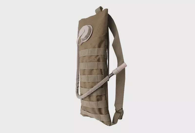 Hydration cover with bladder - tan