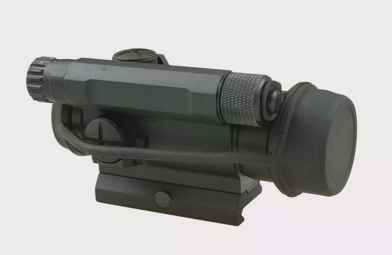Red Dot Sight with metal cover