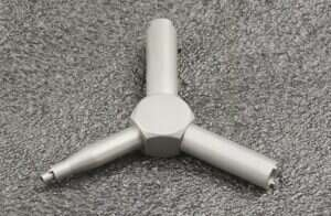 Magazine valve key