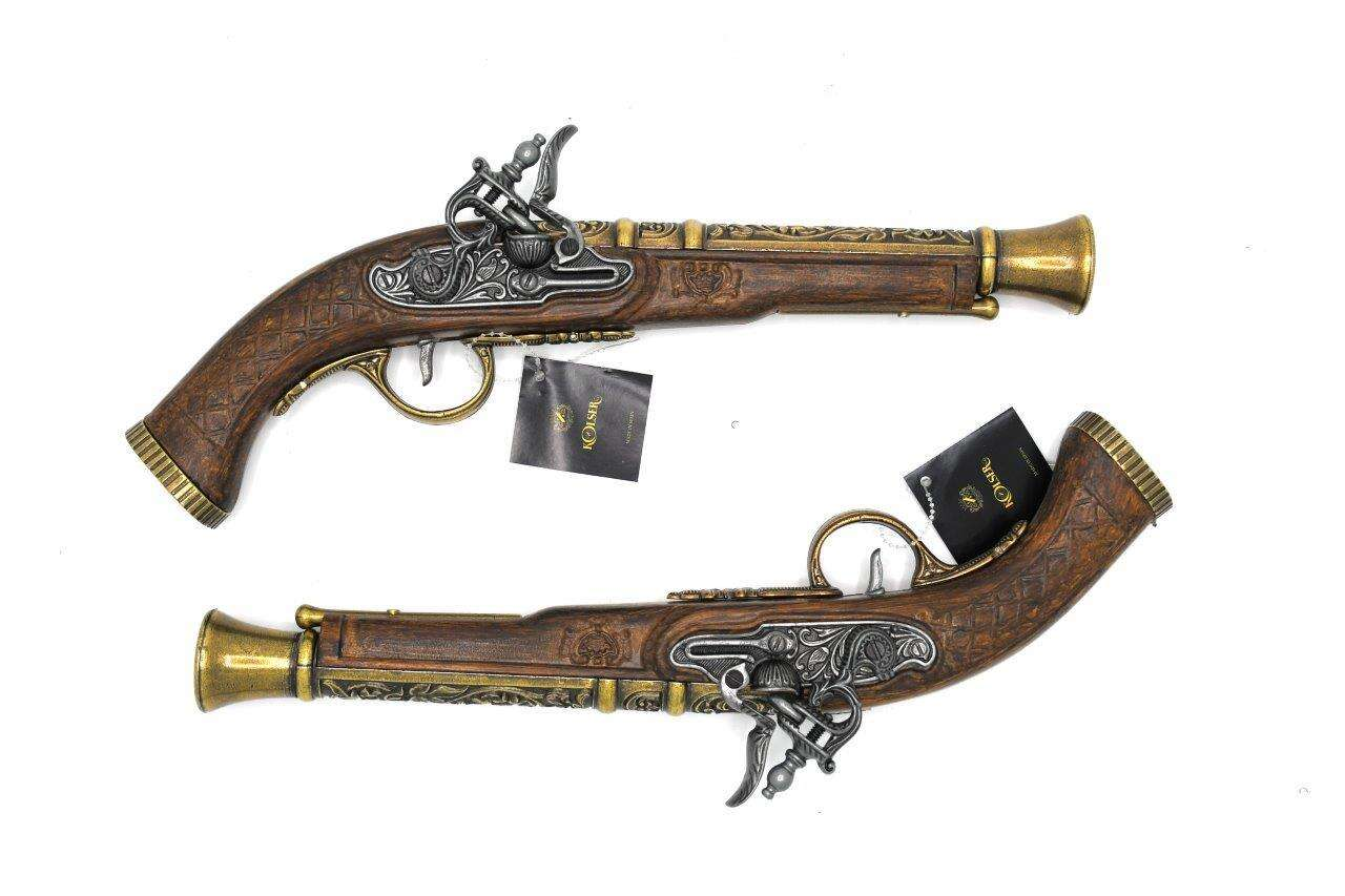 18th centuary French flintlock pistol
