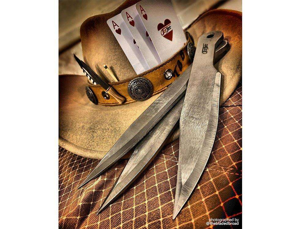 ACEJET - BOWIE - THROWING KNIFES - SET OF 3 KNIVES - BY ADAM CELADIN 6 ACEJET - BOWIE - THROWING KNIFES - SET OF 3 KNIVES - BY ADAM CELADIN