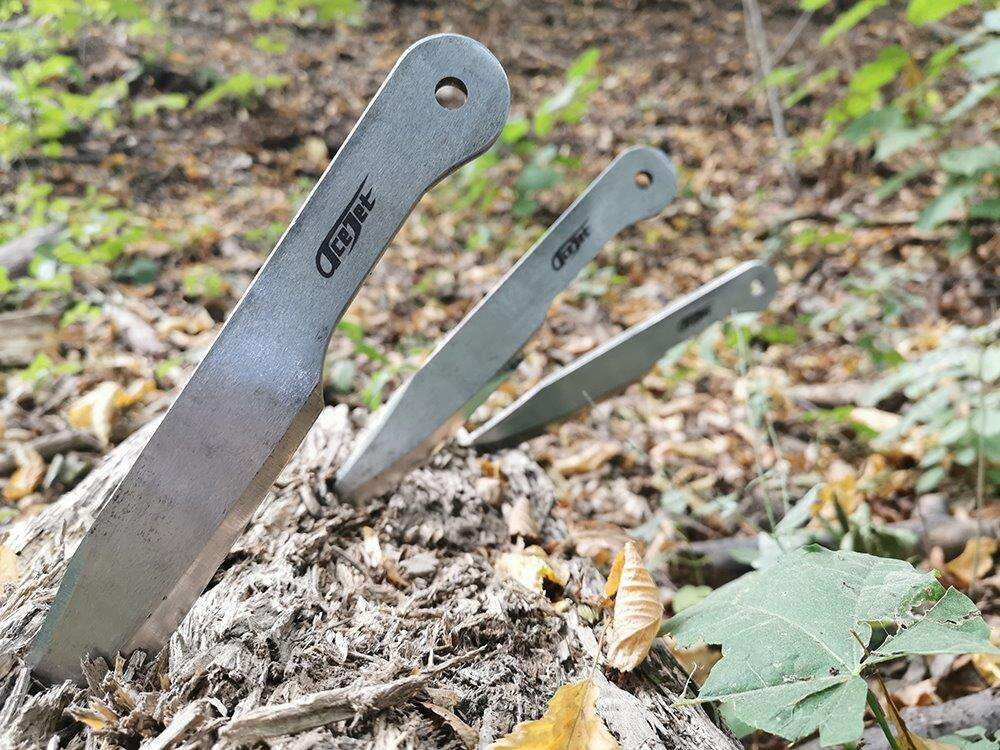 ACEJET - BOWIE - THROWING KNIFES - SET OF 3 KNIVES - BY ADAM CELADIN 7 ACEJET - BOWIE - THROWING KNIFES - SET OF 3 KNIVES - BY ADAM CELADIN