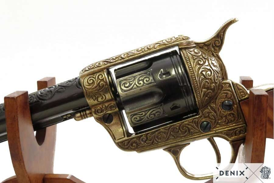CAL.45 Peacemaker revolver replika 4,75", USA 1873 guld 5 CAL.45 Peacemaker revolver replica 4,75", USA 1873 Gold