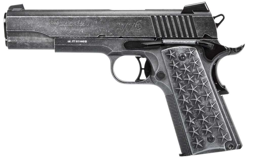 Sig Sauer 1911 We The People Co2 4.5mm bb gun 4 Sig Sauer 1911 We The People Co2 4.5mm bb gun