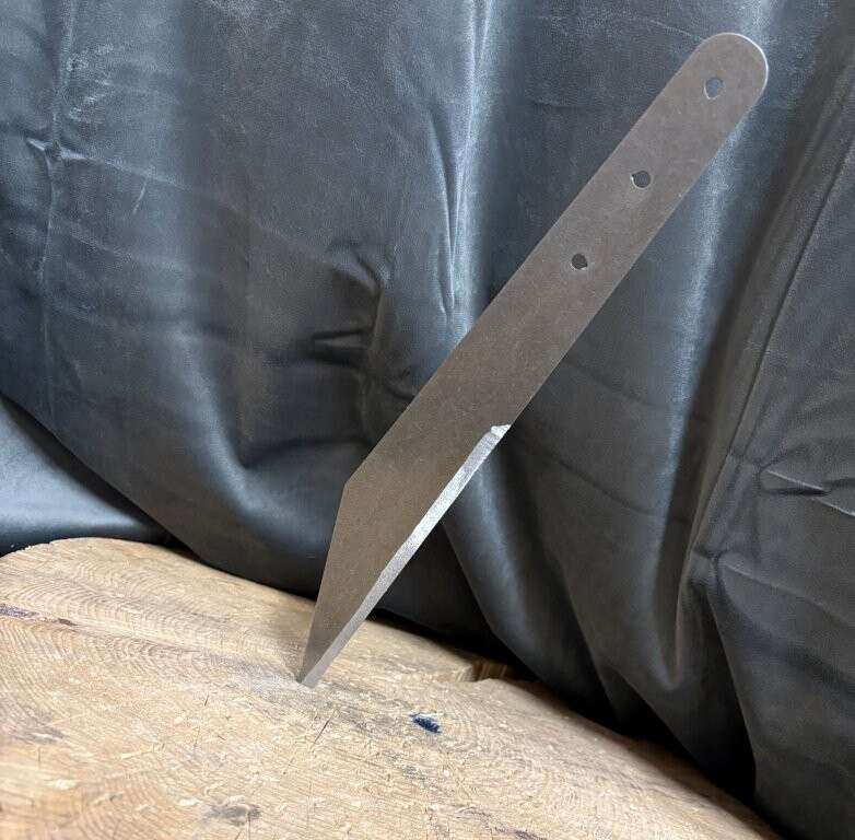 StoRM KnAx - Kastkniv - SweViking by Rille - Seax Viking kniv 10 StoRM KnAx - Kastkniv - SweViking by Rille - Seax Viking kniv